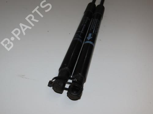 Used Tailgate lift support TOYOTA YARIS (_P13_) 1.5 Hybrid (NHP130_) (101 hp) 30867404