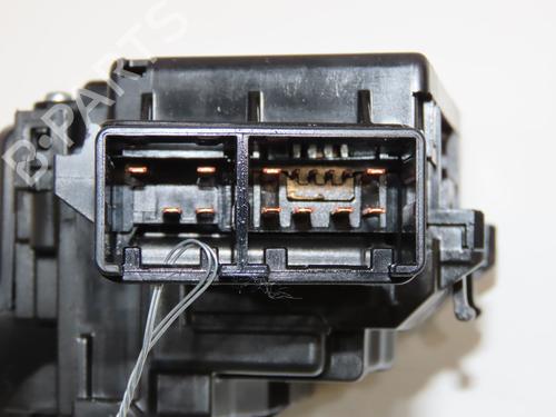 Mando intermitentes / limpia Mando intermitentes / limpia TOYOTA AURIS (_E18_) 1.8 Hybrid (ZWE186_, ZWE186R) (136 hp) 36310461 36310461