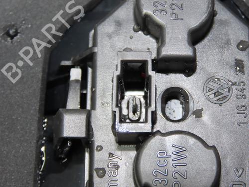 Farolim esquerdo VW GOLF IV (1J1) 1.6 (100 hp) 31274467