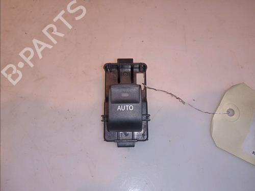Comutador vidro trás esquerdo Comutador vidro trás esquerdo TOYOTA PRIUS (_W3_) 1.8 Hybrid (ZVW3_) (99 hp) 12122860 12122860