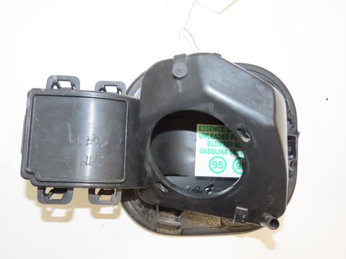 Fuel flap RENAULT TWINGO III (BCM_, BCA_) 1.0 SCe 70 (BCMB) | BP28828723C131 