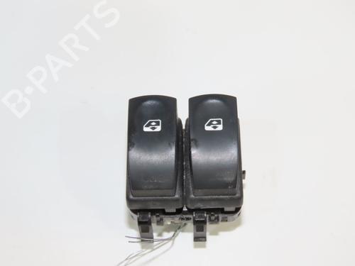 Used Left front window switch Left front window switch RENAULT CLIO III (BR0/1, CR0/1) 1.6 16V (BR05, BR0B, BR0Y, BR15, BR1J, BR1M, BR1Y, CR0B,... (112 hp) 33222765 33222765
