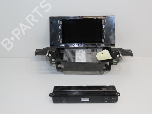 Used Radio MERCEDES-BENZ SPRINTER 4-t Van (B907, B910) 414 CDI RWD (907.643, 907.645, 907.647) (143 hp) 30955813