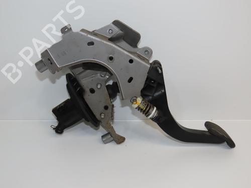 Clutch pedal RENAULT MEGANE IV Hatchback (B9A/M/N_) 1.6 dCi 130 (B9A4) | BP30606496I13 - Image 2