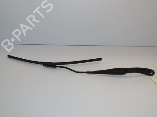 Used Front windshield wiper arm DACIA DUSTER (HM_) 1.3 TCe 150 (HMM3) (150 hp) 28969776