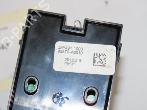 Left front window switch HYUNDAI i30 (GD) 1.6 CRDi | BP33770450I27 - Image 4