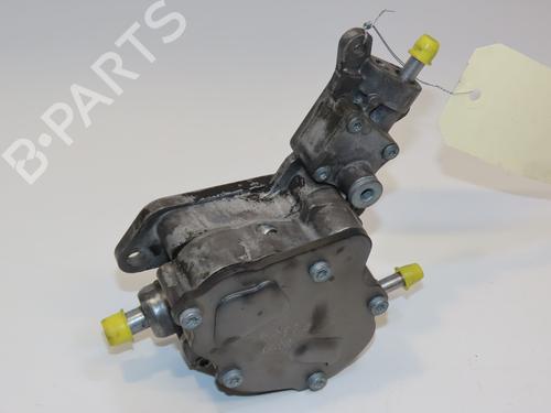 Used Vacuum pump SKODA OCTAVIA II Combi (1Z5) 1.9 TDI (105 hp) 28801645