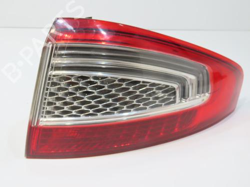 Fanale posteriore destro Fanale posteriore destro FORD MONDEO IV (BA7) 2.0 TDCi (140 hp) 36427362 36427362