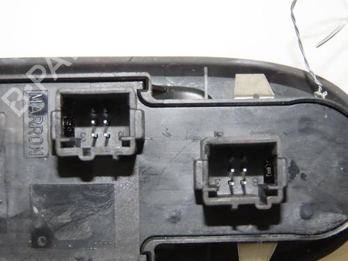 Used Left front window switch Left front window switch PEUGEOT 508 SW I (8E_) 1.6 HDi (115 hp) 31819612 31819612