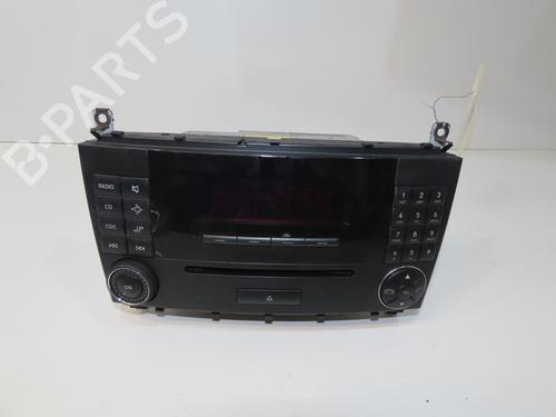 radio-mercedes-benz-c-class-w203-2000-2001-2002-2003-2004-2005-2006-2007-31984601 main image