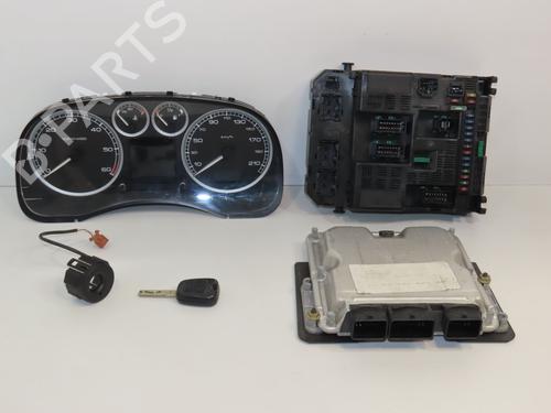 Used Engine control unit (ECU) Engine control unit (ECU) PEUGEOT 307 (3A/C) 2.0 HDi 110 (107 hp) 17867970 17867970