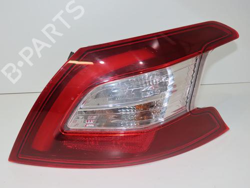 Used Right taillight Right taillight 33681106 33681106