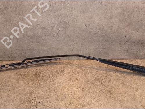 Used Front windshield wiper arm FORD FIESTA V (JH_, JD_) 1.4 TDCi (68 hp) 14881194