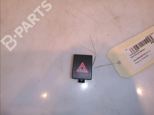 Used Warning switch VW POLO (9N_, 9A_) 1.2 12V (64 hp) 12180953