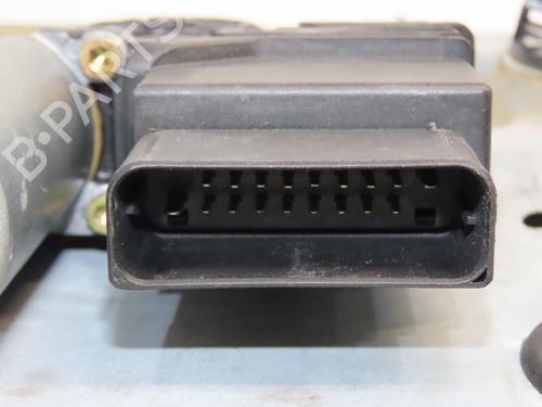 Vindusheismekanisme venstre bak VW PASSAT B5.5 (3B3) 1.9 TDI | BP30404069C24