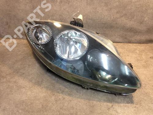 Used Right headlight Right headlight SEAT ALTEA (5P1) 1.9 TDI (105 hp) 9612679 9612679