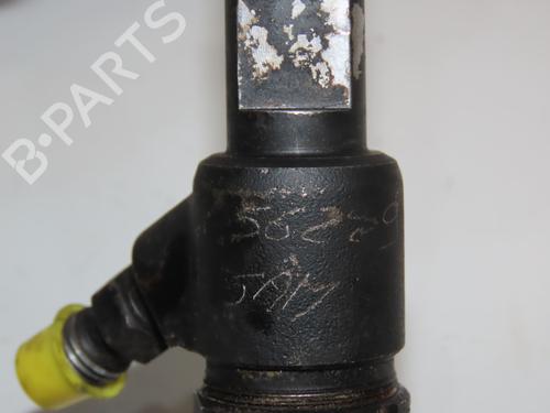 Used Injector FIAT PUNTO (199_) 1.3 D Multijet (75 hp) 30955771