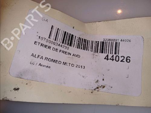 Used Right front brake caliper Right front brake caliper ALFA ROMEO MITO (955_) 0.9 TwinAir (955AXY1B) (105 hp) 14877631 14877631