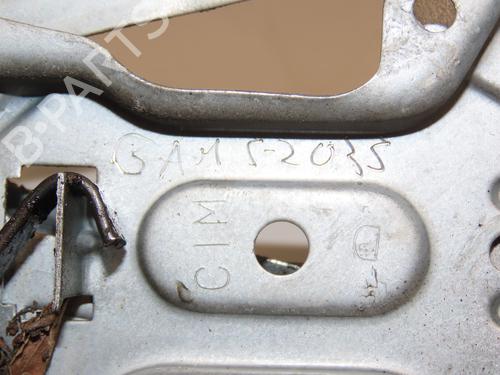Used Front right window mechanism Front right window mechanism PEUGEOT 205 II (20A/C) 1.4 (75 hp) 26404392 26404392