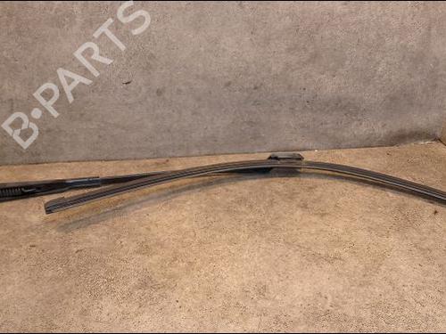Used Front windshield wiper arm CITROËN DS5 2.0 HDi 165 Hybrid4 4x4 (163 hp) 14881303
