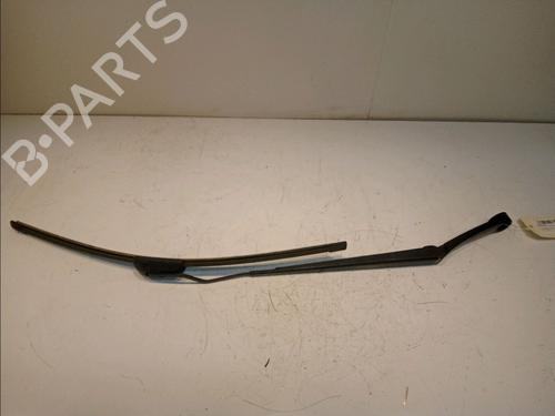 Used Front windshield wiper arm HYUNDAI ix35 (LM, EL, ELH) 2.0 CRDi 4WD (136 hp) 14881322