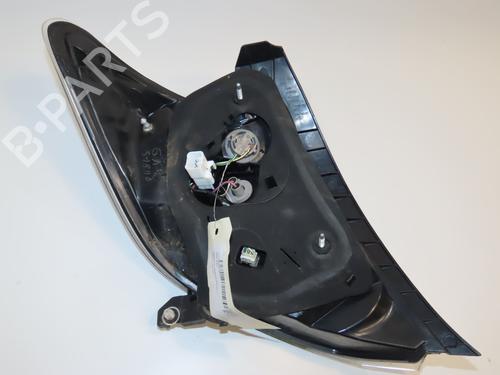 Used Right taillight TOYOTA YARIS (_P13_) 1.5 Hybrid (NHP130_, NHP130) (101 hp) 28832653