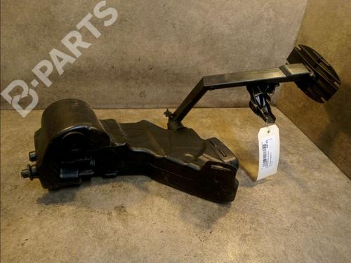 Used Windscreen washer tank MERCEDES-BENZ C-CLASS (W205) C 180 (205.040, 205.140) (156 hp) 9733885