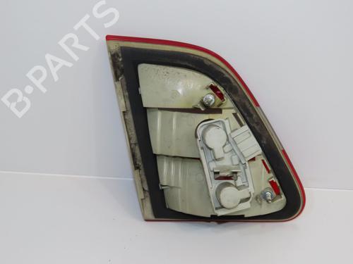Feu de coffre droit MERCEDES-BENZ B-CLASS Sports Tourer (W245) B 180 CDI (245.207) (109 hp) 32100516