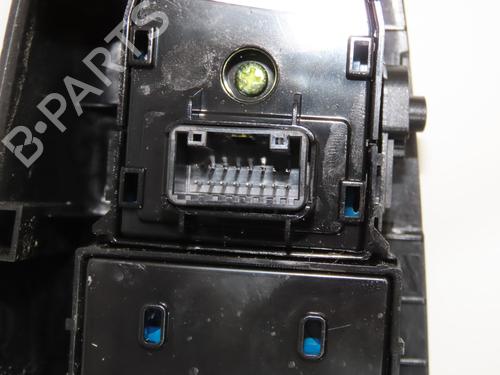 Left front window switch KIA SPORTAGE IV (QL, QLE) 1.6 CRDi Eco-Dynamics+ | BP32432968I27 