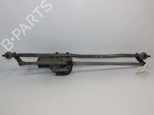 Used Front wiper motor RENAULT MASTER II Van (FD) 2.5 dCi (101 hp) 26381318