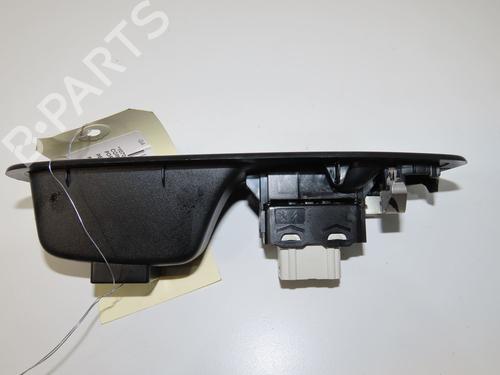 Used Switch Switch PEUGEOT 208 I (CA_, CC_) 1.2 VTI 82 (82 hp) 32277462 32277462