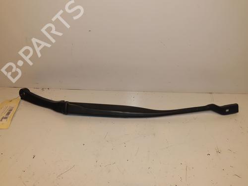 Used Front windshield wiper arm MASERATI GHIBLI III (M157) 3.0 D (275 hp) 17051532