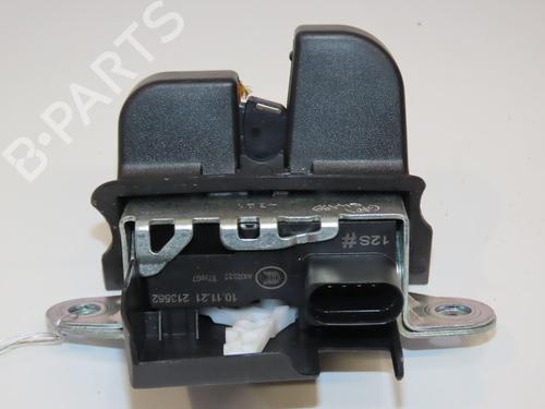 Used Tailgate lock VW POLO VI (AW1, BZ1, AE1) 1.0 TSI (95 hp) 28969273