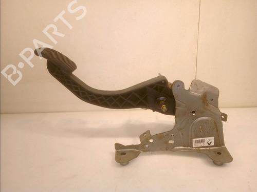 Clutch pedal RENAULT SCÉNIC IV (J9_) 1.6 dCi 130 (130 hp) 15886181