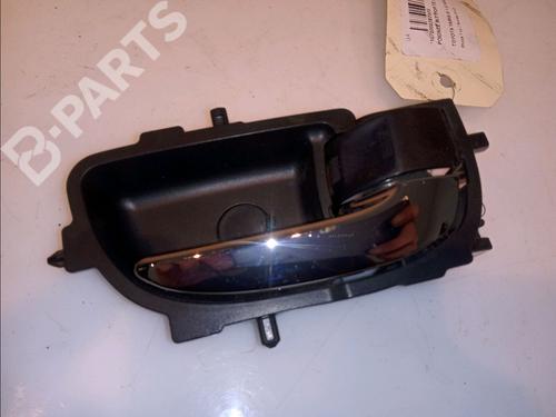 Used Front right interior door handle TOYOTA YARIS (_P13_) 1.5 Hybrid (NHP130_, NHP130) (101 hp) 11114539