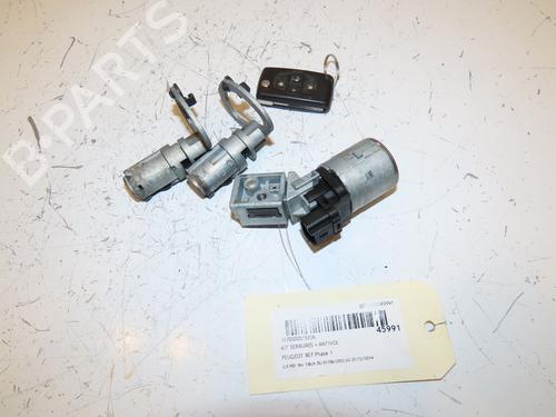 Used Electronic module PEUGEOT 807 (EB_) 2.0 HDI (136 hp) 17338495