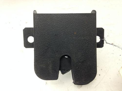 Used Tailgate lock VW GOLF IV (1J1) 1.9 TDI (101 hp) 9592671