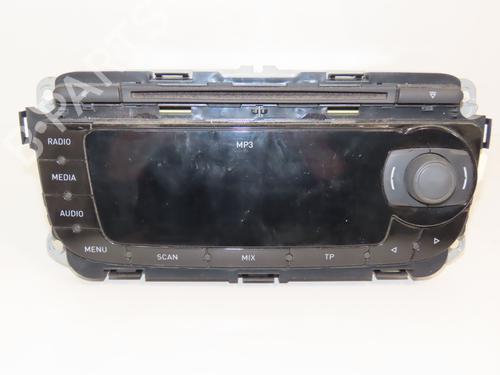 Used Radio SEAT IBIZA IV (6J5, 6P1) 1.4 (85 hp) 18148745