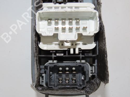 Used Left front window switch Left front window switch 39387885 39387885