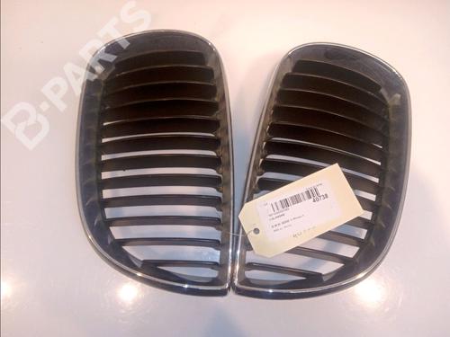 Used Front grille Front grille BMW 1 (E87) 116 i (115 hp) 11101849 11101849