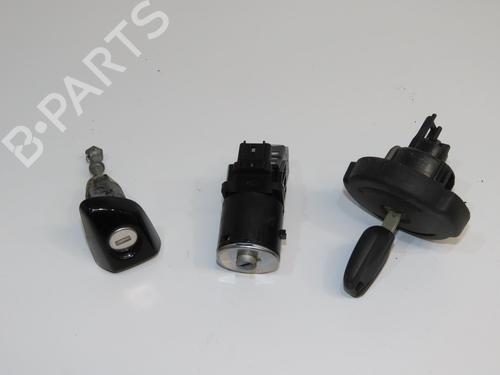 Módulo eletrónico Módulo eletrónico PEUGEOT 308 II (LB_, LP_, LW_, LH_, L3_) 1.6 HDi / BlueHDi 115 (115 hp) 33633901 33633901