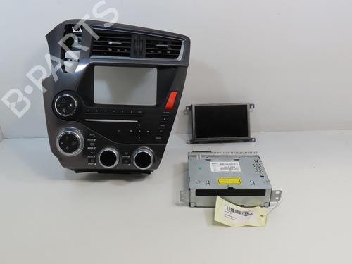 Used Radio Radio CITROËN DS5 2.0 HDi 200 Hybrid4 All-wheel Drive (200 hp) 16648081 16648081