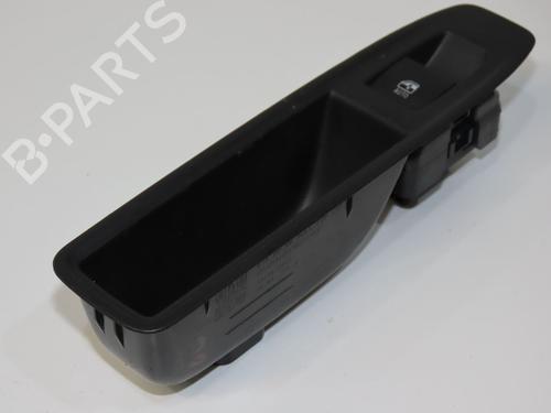 Comutador vidro trás direito Comutador vidro trás direito RENAULT CLIO V (B7_) 1.5 Blue dCi 100 (B7AD) (101 hp) 33998862 33998862