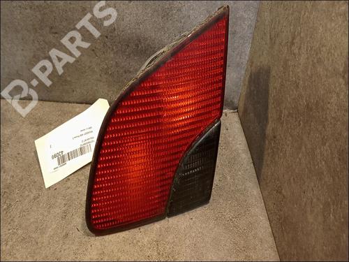 Right tailgate light PEUGEOT 406 Break (8E/F) 2.0 16V (135 hp) 9616455