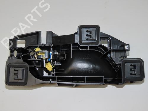 front-left-interior-door-handle-ds-ds-3-ds-3-crossback-ur_-uc_-uj_-2018-31747995 main image