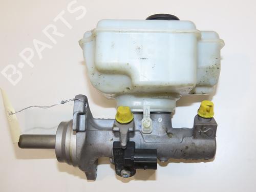 Brake master cylinder VW BEETLE (5C1, 5C2) 1.6 TDI | BP28830010M77 - Image 2
