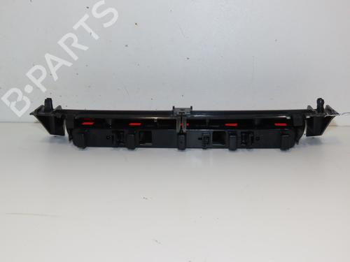 Used Third brake light Third brake light FIAT ULYSSE (179_) 2.2 JTD (128 hp) 22996985 22996985