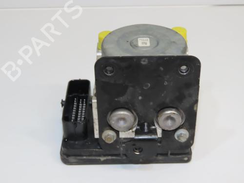 Used ABS pump ABS pump FORD FIESTA VI (CB1, CCN) 1.25 (82 hp) 33477533 33477533