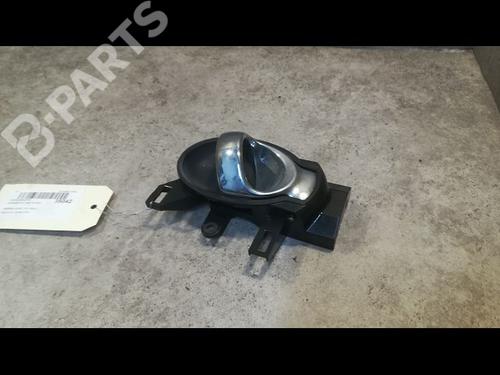 Used Front right interior door handle NISSAN JUKE (F15) 1.2 DIG-T (115 hp) 9611932