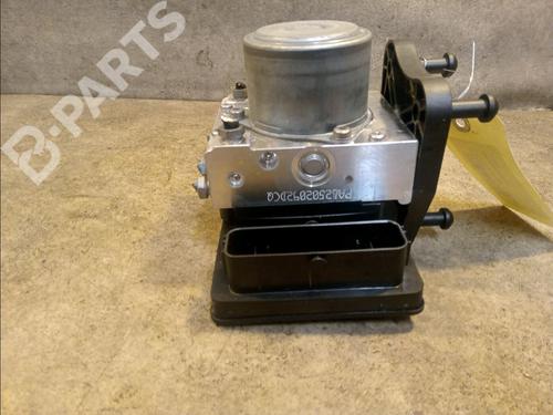 Used ABS pump MERCEDES-BENZ C-CLASS (W205) C 180 (205.040, 205.140) (156 hp) 9733865